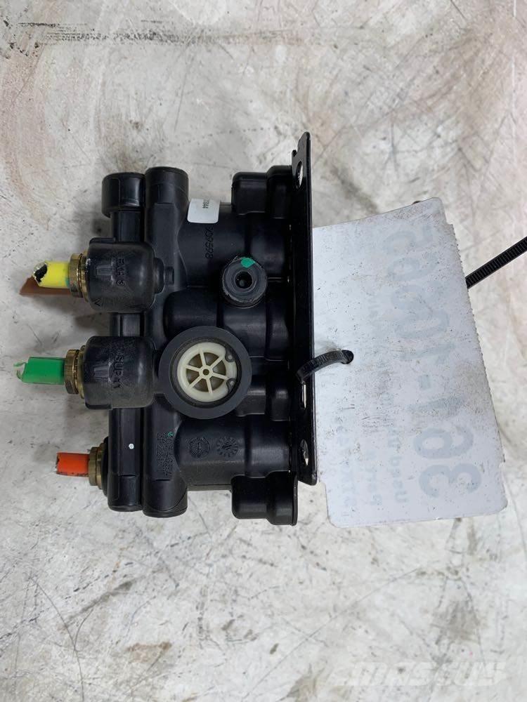 Volvo VNL Transport - Inne