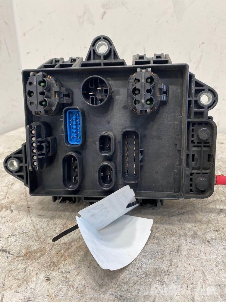 Volvo VNR Elektronika