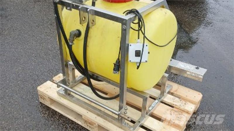  - - - Sprøjte Opryskiwacze zaczepiane