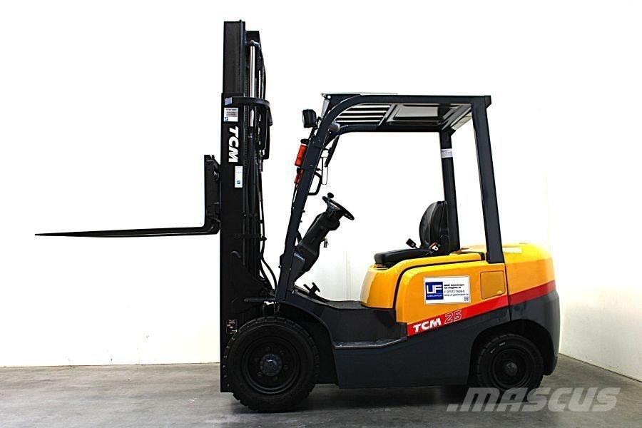 TCM FD 25 T 3 Wózki Diesla