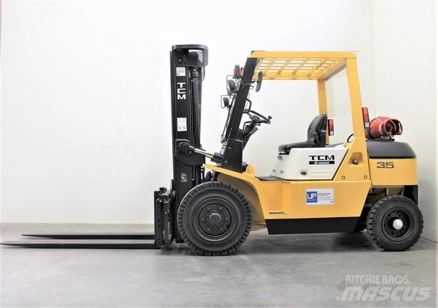TCM FG 35 N7T Wózki LPG