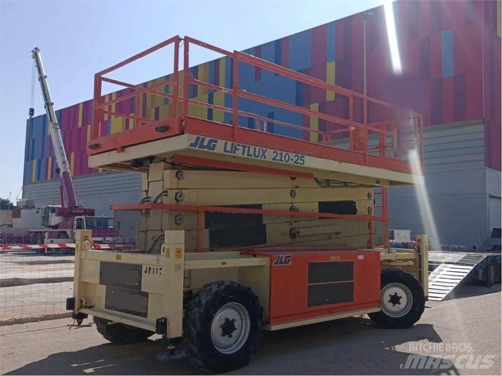 JLG 210-25 Podnośniki nożycowe