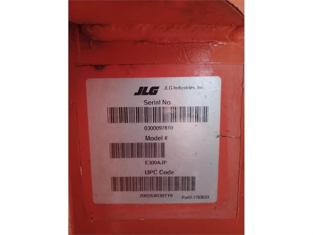 JLG E300AJP Podnośniki przegubowe