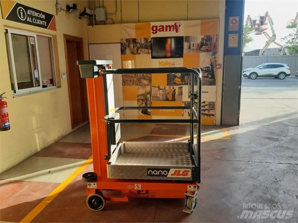JLG NANO Podnośniki masztowe