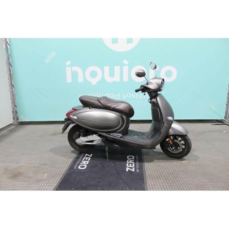  Urban D4 Pojazdy terenowe