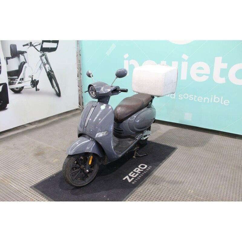  Urban D4 Pojazdy terenowe