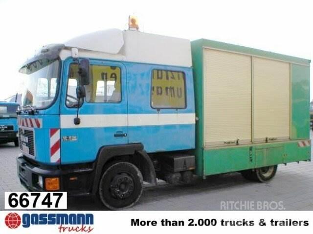 MAN Spülwagen Zamiatarki - Zgarniarki - Odśnieżarki