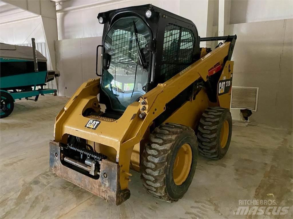 CAT 272D2 Ładowarki burtowe