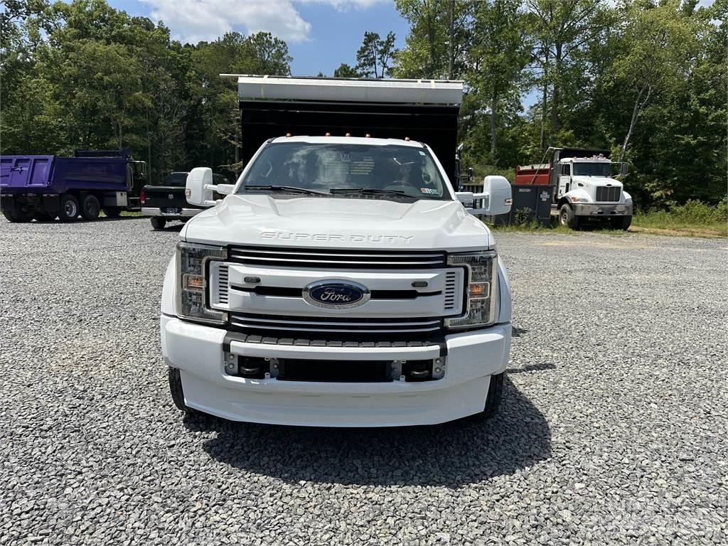 Ford F550 Inne