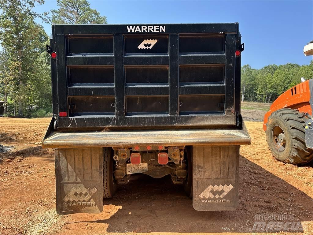 Mack GR64F Inne