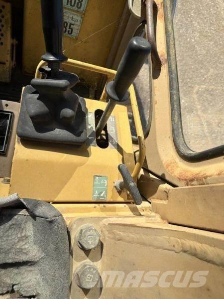 CAT 963 Ładowarki gąsienicowe