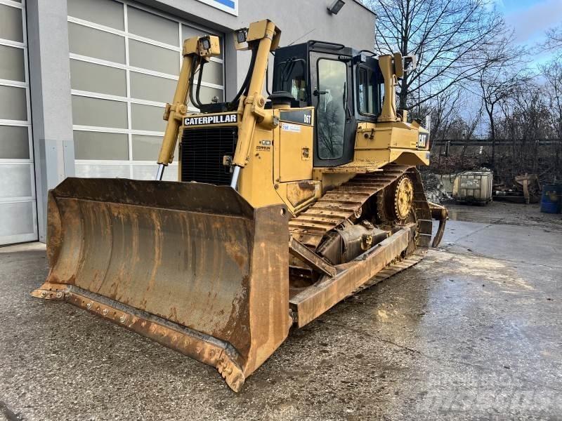 CAT D 6 T Spycharki gąsienicowe