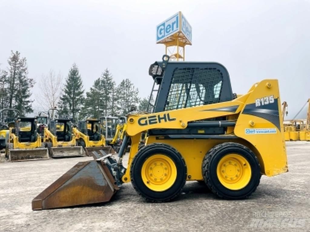 Gehl R135 Ładowarki burtowe