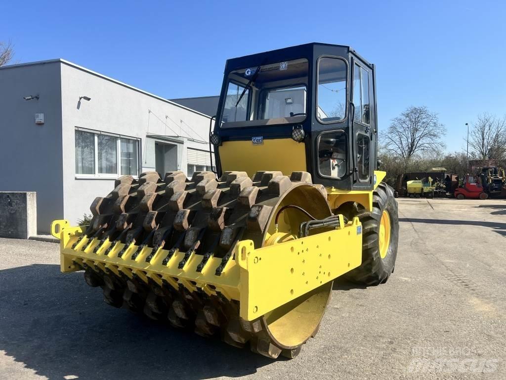 JCB Vibromax W 1402 PD Walce jednobębnowe