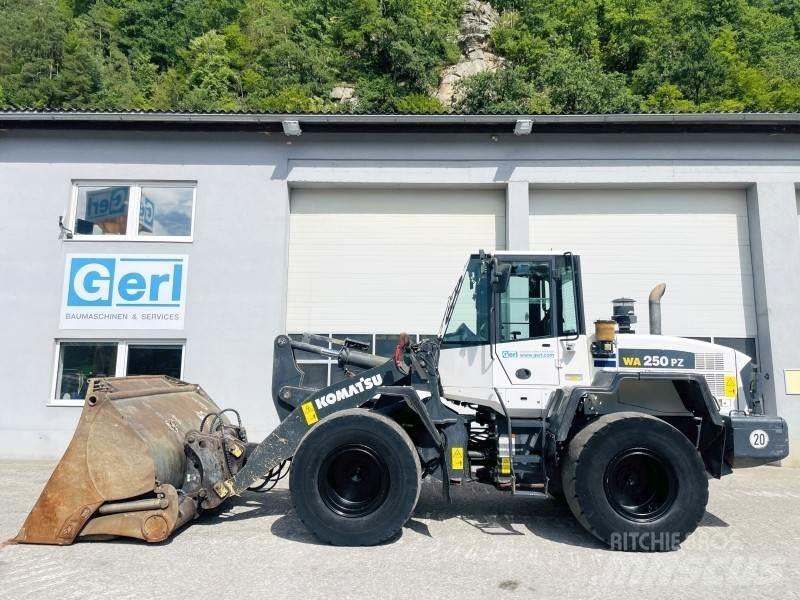 Komatsu WA250PZ-6 Ładowarki kołowe