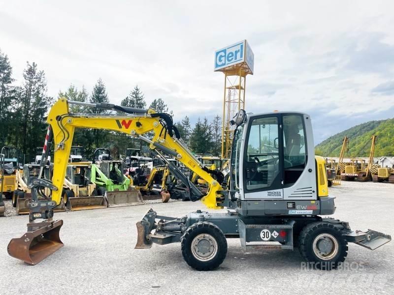 Neuson EW65 Koparki kołowe