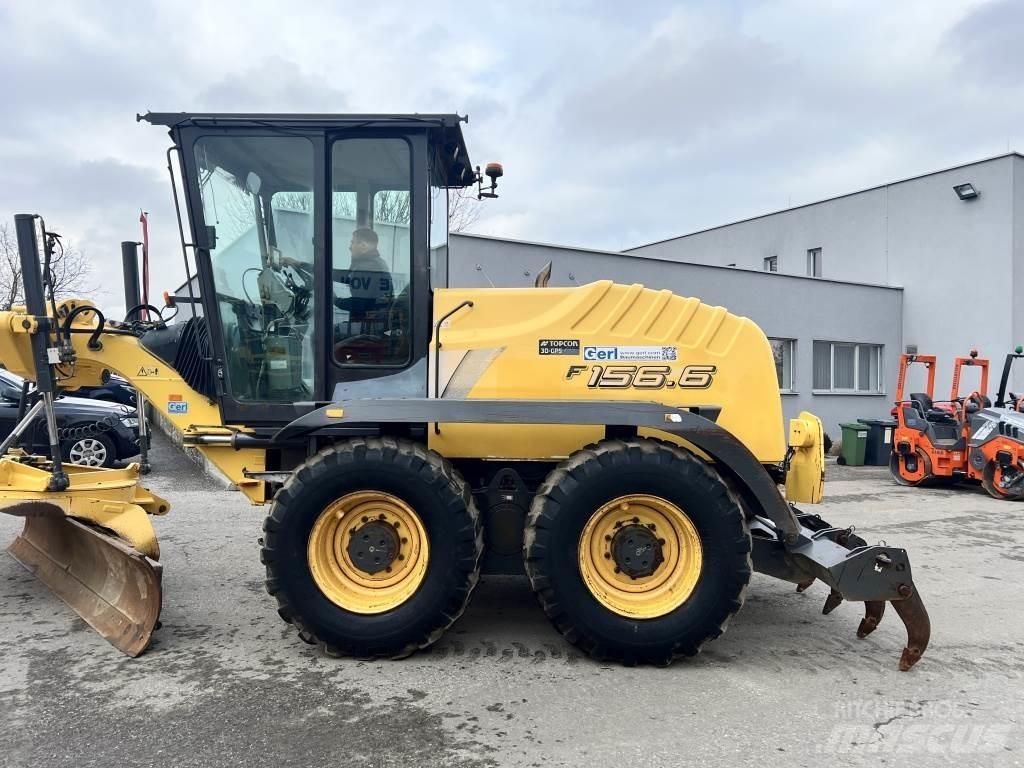 New Holland F 156.6 Równiarki