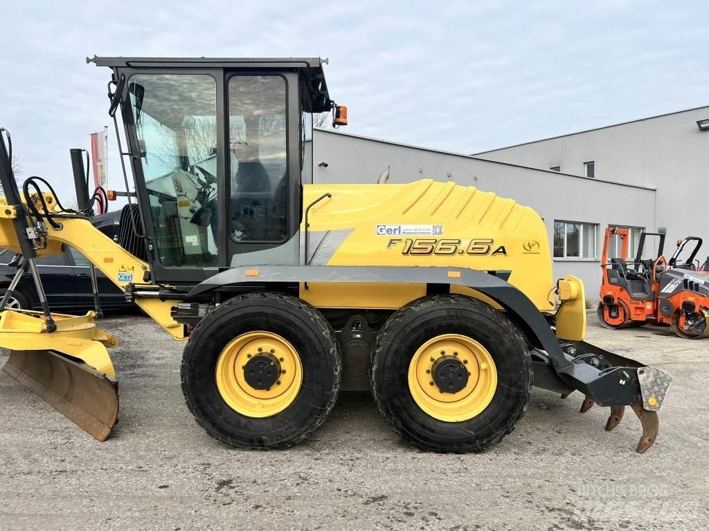 New Holland F 156.6 A Równiarki