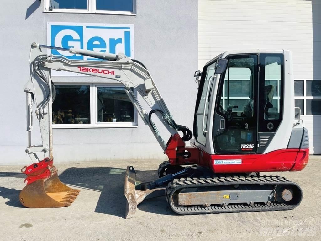 Takeuchi TB235 Minikoparki