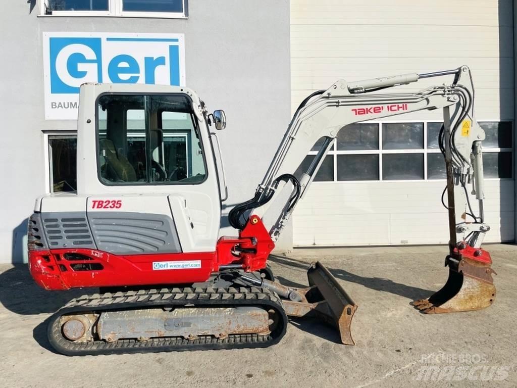 Takeuchi TB235 Minikoparki