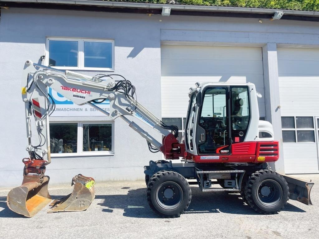 Takeuchi TB295W Koparki kołowe
