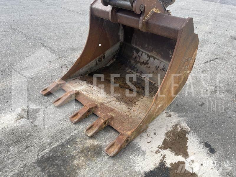 Doosan DX235LC Koparki gąsienicowe