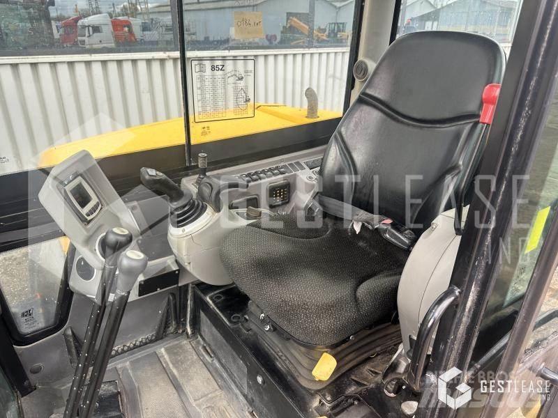 JCB 85Z-1 Minikoparki