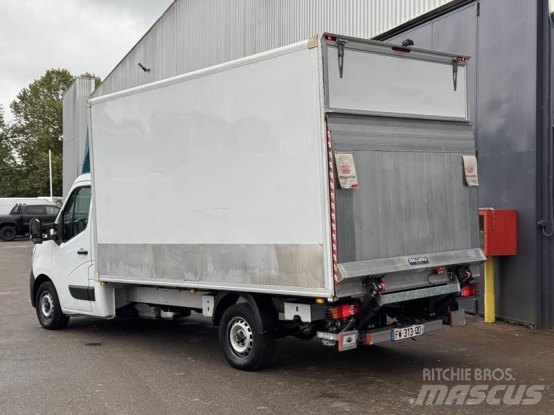 Renault Master Samochody dostawcze ze skrzynią zamkniętą