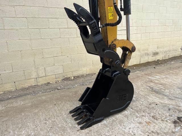 CAT 305.5E2 Minikoparki