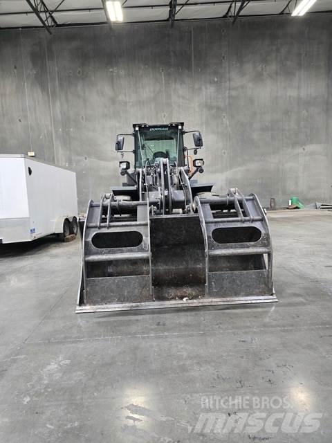 Doosan DL250-7 Ładowarki kołowe