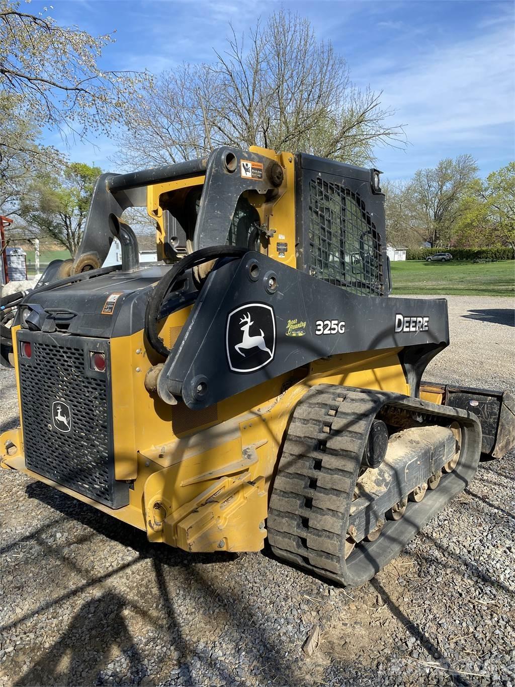 John Deere 325G Ładowarki burtowe