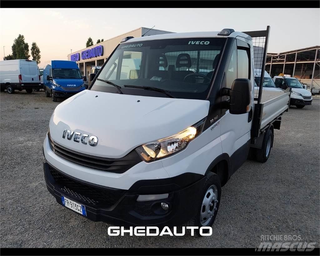 Iveco 35C14 Samochody dostawcze ze skrzynią zamkniętą