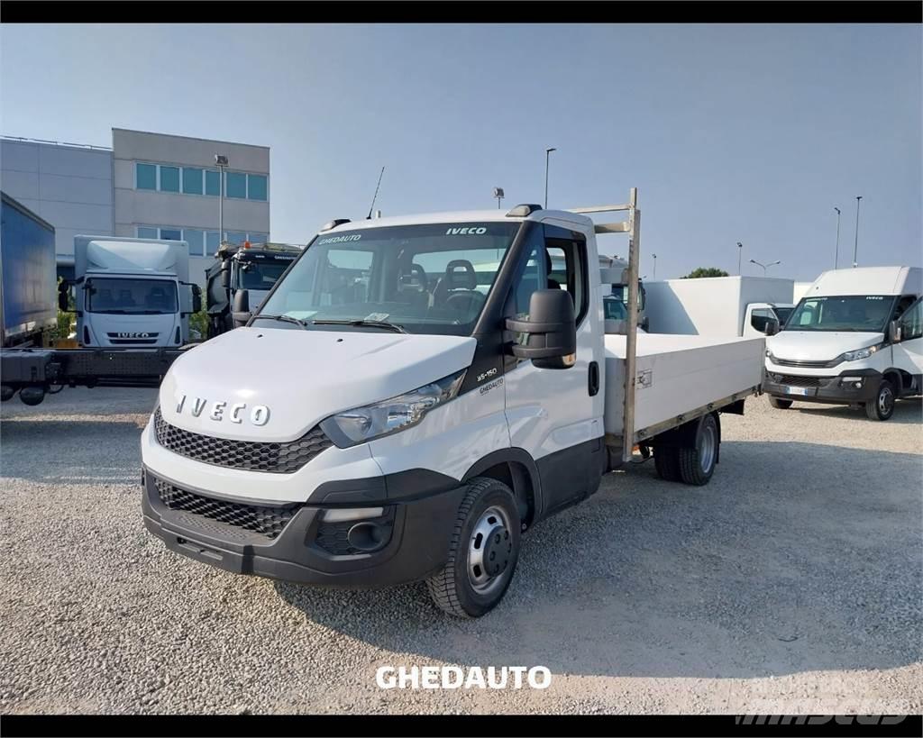 Iveco 35C15 Samochody dostawcze ze skrzynią zamkniętą