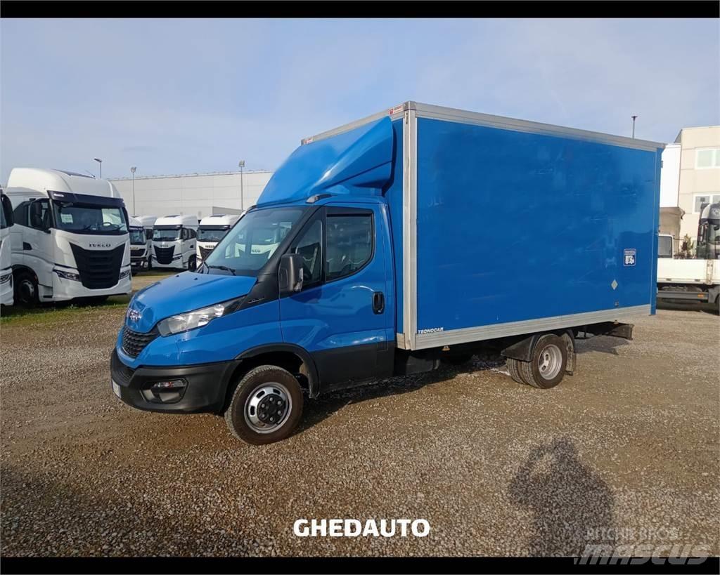 Iveco 35C16 Samochody dostawcze ze skrzynią zamkniętą