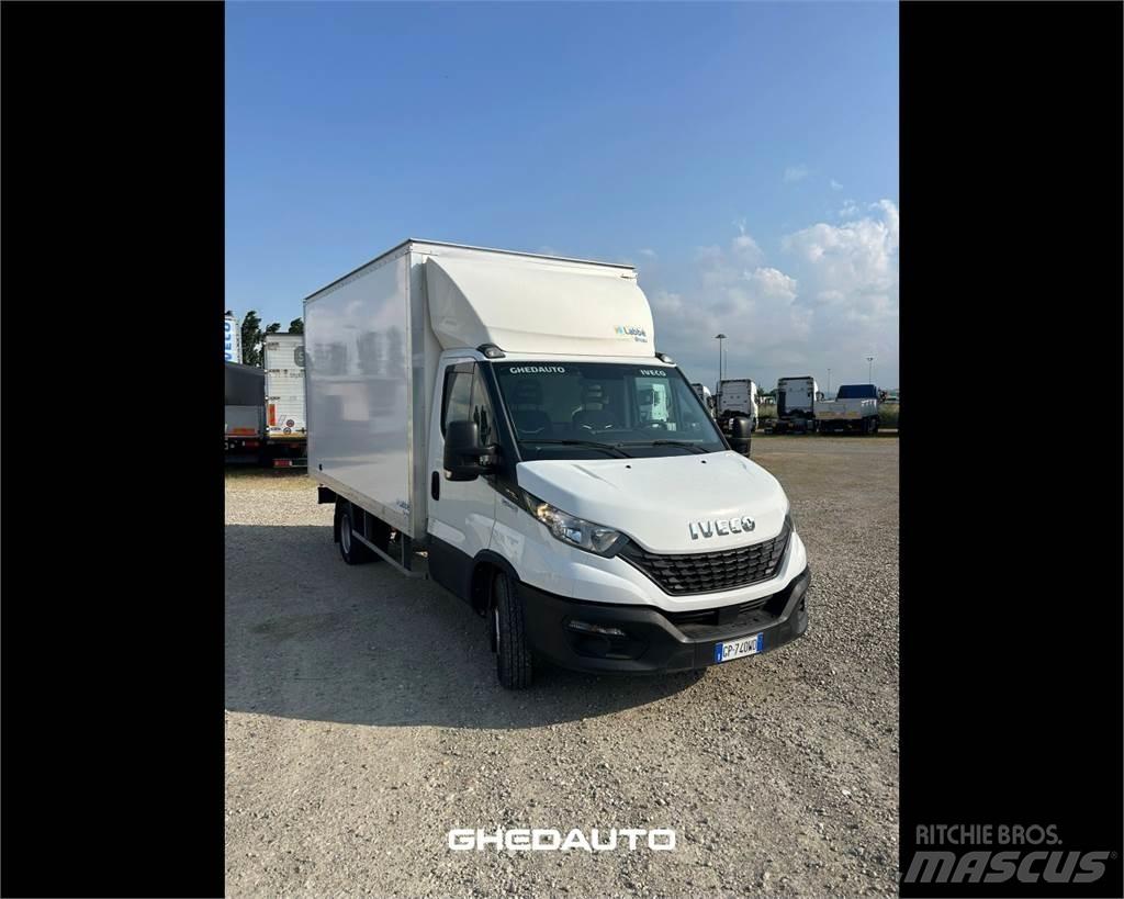 Iveco 35C16 Samochody dostawcze ze skrzynią zamkniętą
