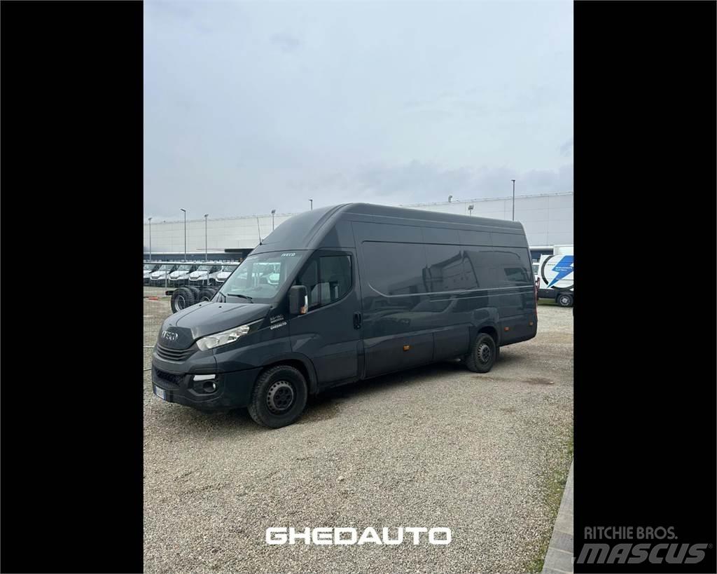 Iveco 35S16 Samochody dostawcze ze skrzynią zamkniętą