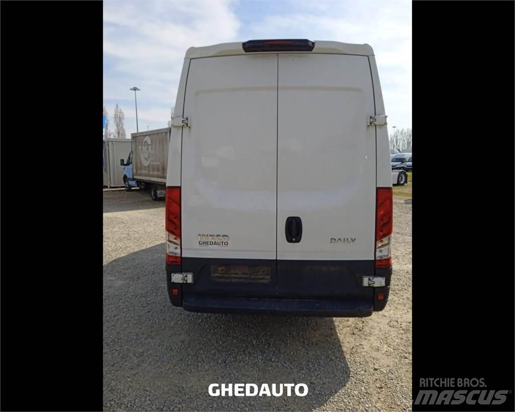 Iveco 35S16S V Samochody dostawcze ze skrzynią zamkniętą