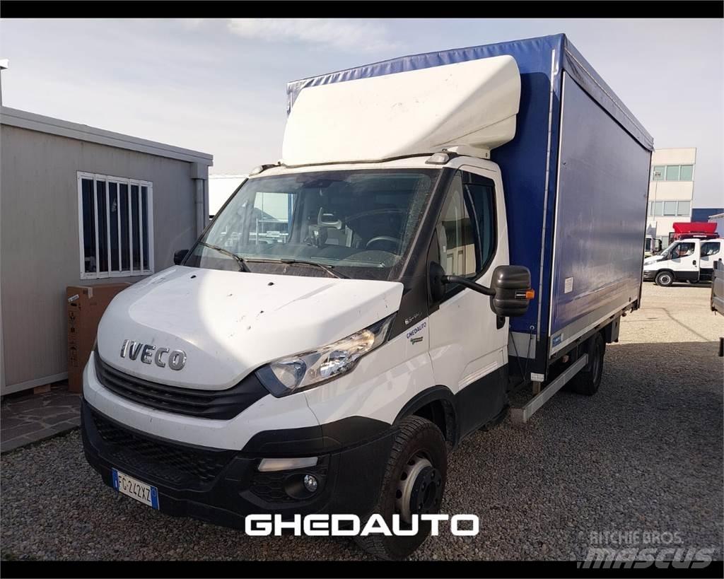 Iveco 65C15 Samochody ciężarowe ze skrzynią zamkniętą