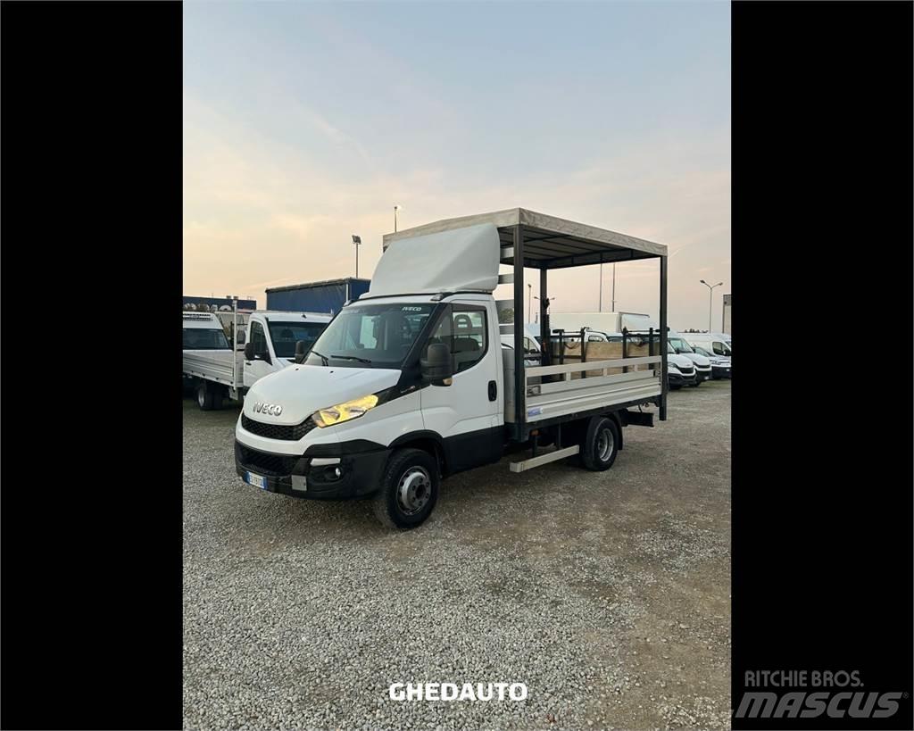 Iveco 65C15 Samochody ciężarowe ze skrzynią zamkniętą