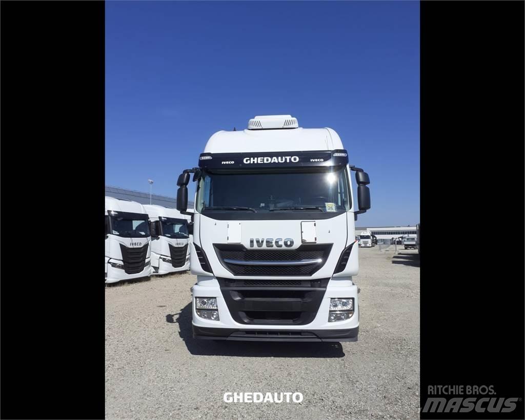 Iveco AS260S48Y Samochody ciężarowe ze skrzynią zamkniętą