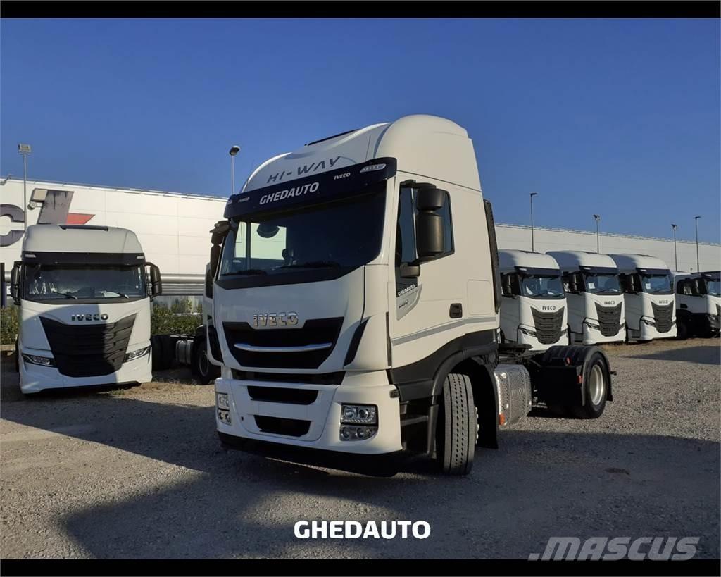Iveco AS440S48T/P Samochody ciężarowe ze skrzynią zamkniętą