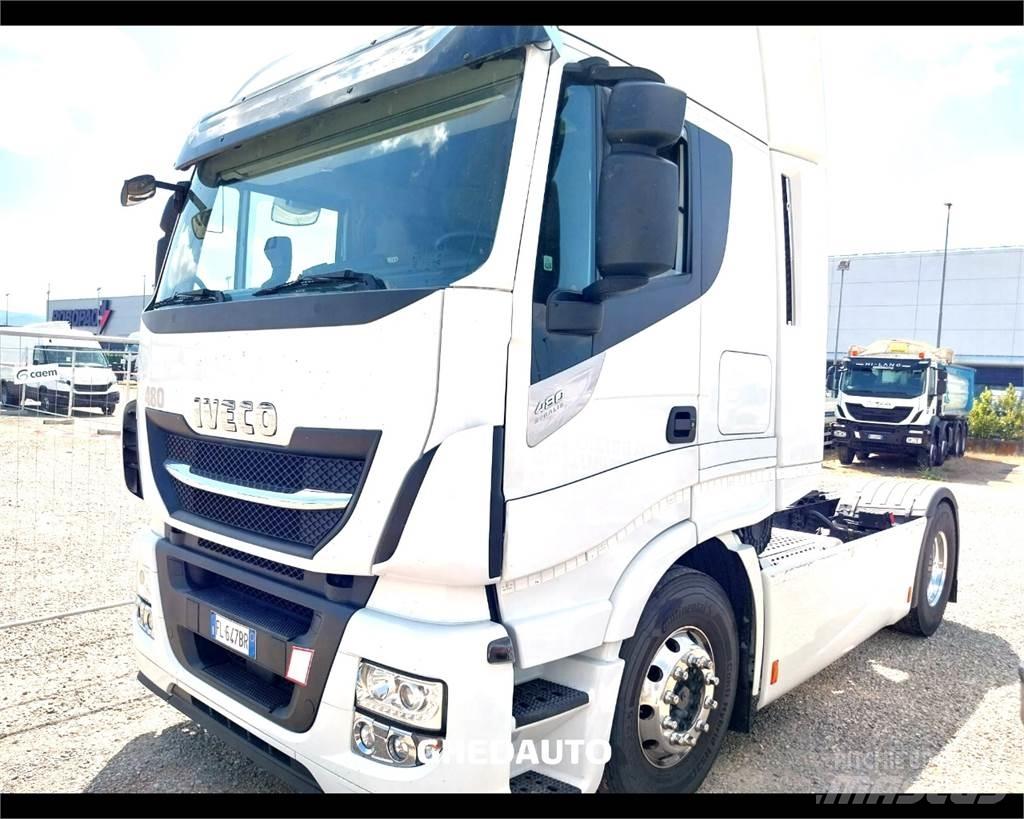 Iveco AS440S48T/P Samochody ciężarowe ze skrzynią zamkniętą