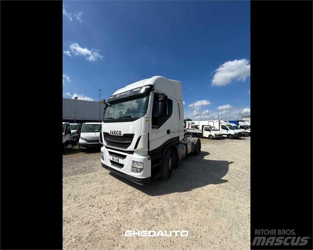 Iveco AS440S48T/P Samochody ciężarowe ze skrzynią zamkniętą