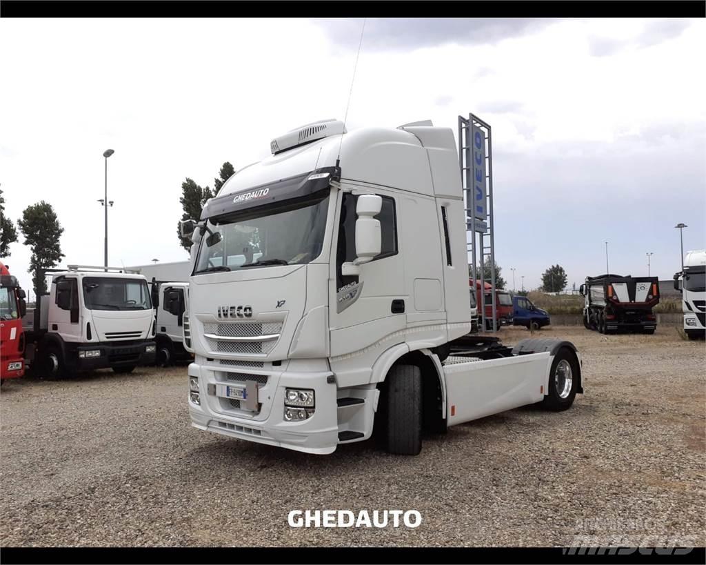 Iveco AS440ST/P Samochody ciężarowe ze skrzynią zamkniętą