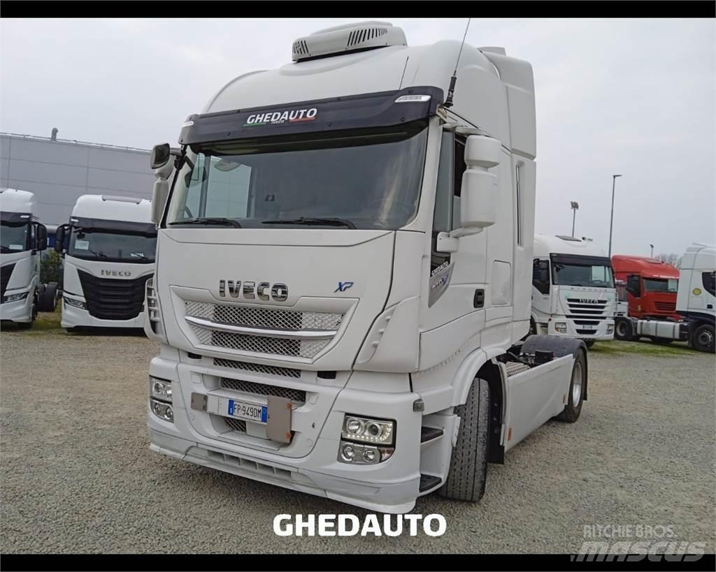 Iveco AS440ST/P Samochody ciężarowe ze skrzynią zamkniętą