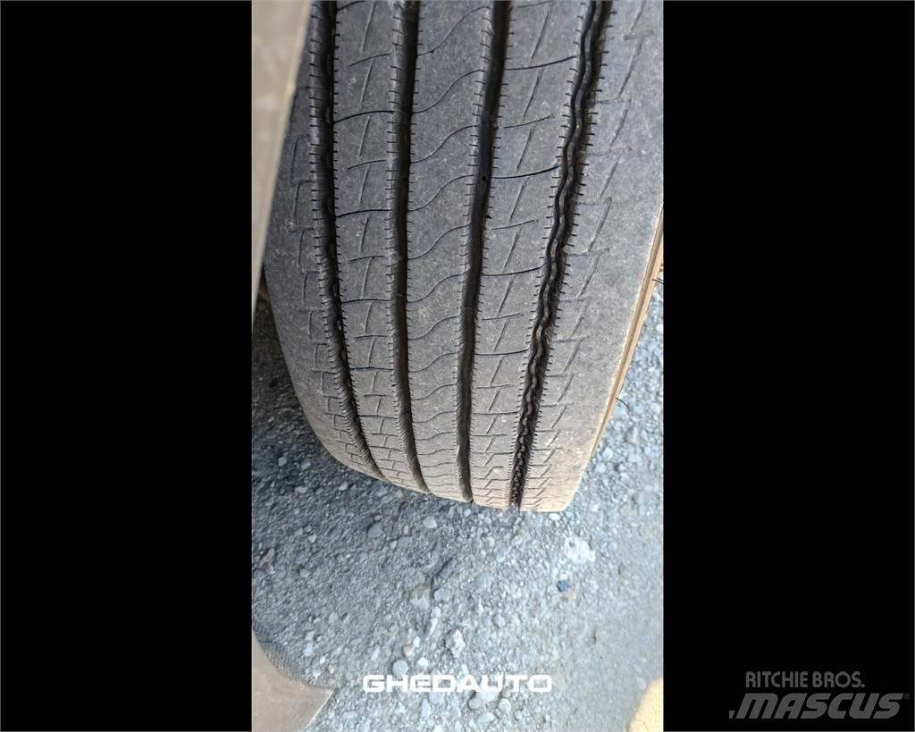 Iveco AS440ST/P Samochody ciężarowe ze skrzynią zamkniętą