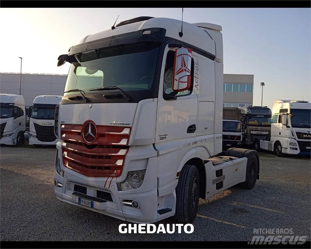 Mercedes-Benz ACTROS Samochody ciężarowe ze skrzynią zamkniętą