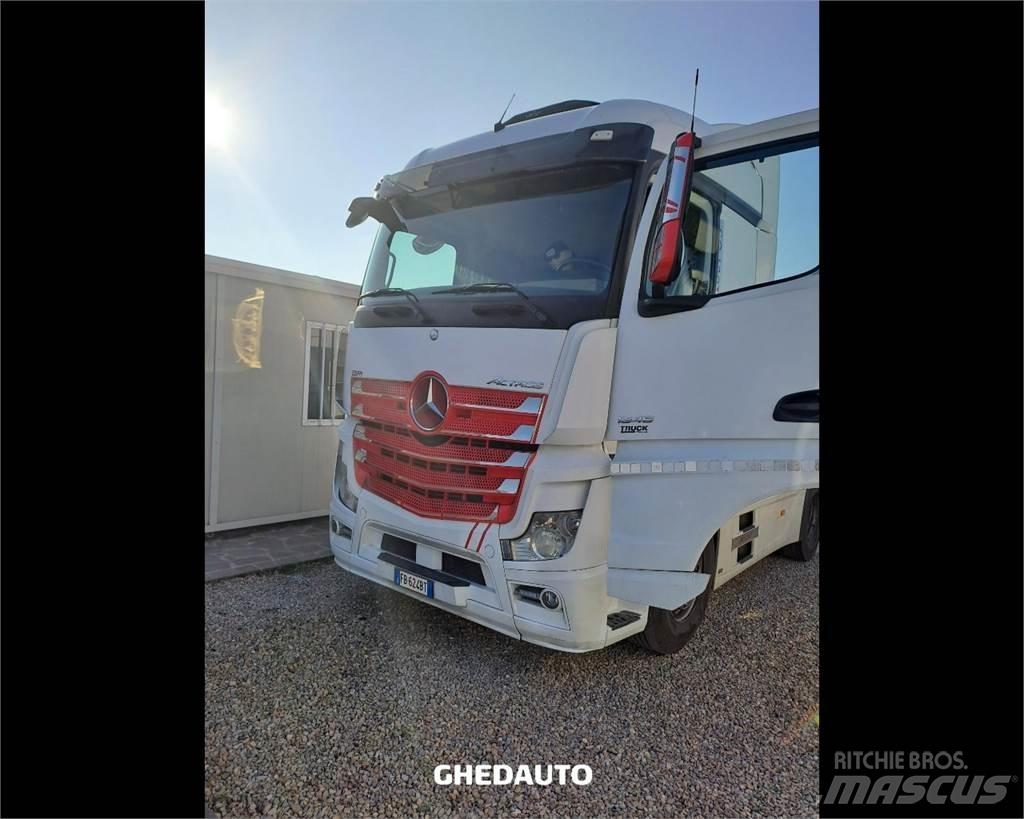Mercedes-Benz ACTROS Samochody ciężarowe ze skrzynią zamkniętą
