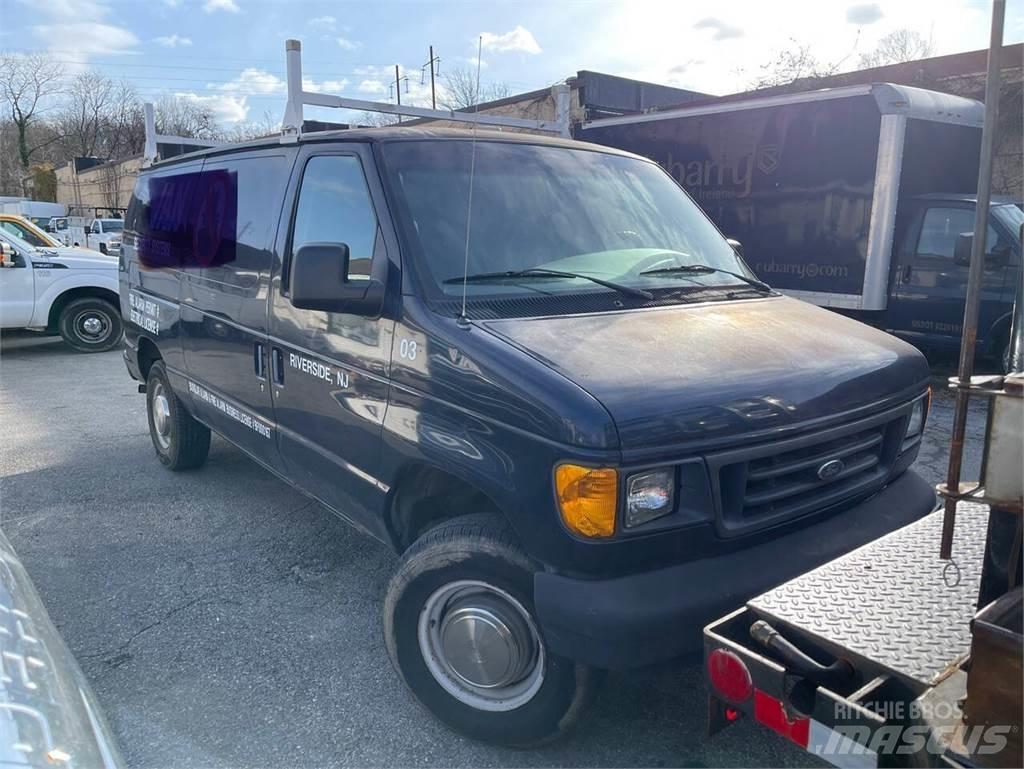 Ford E-Series Busy / Vany