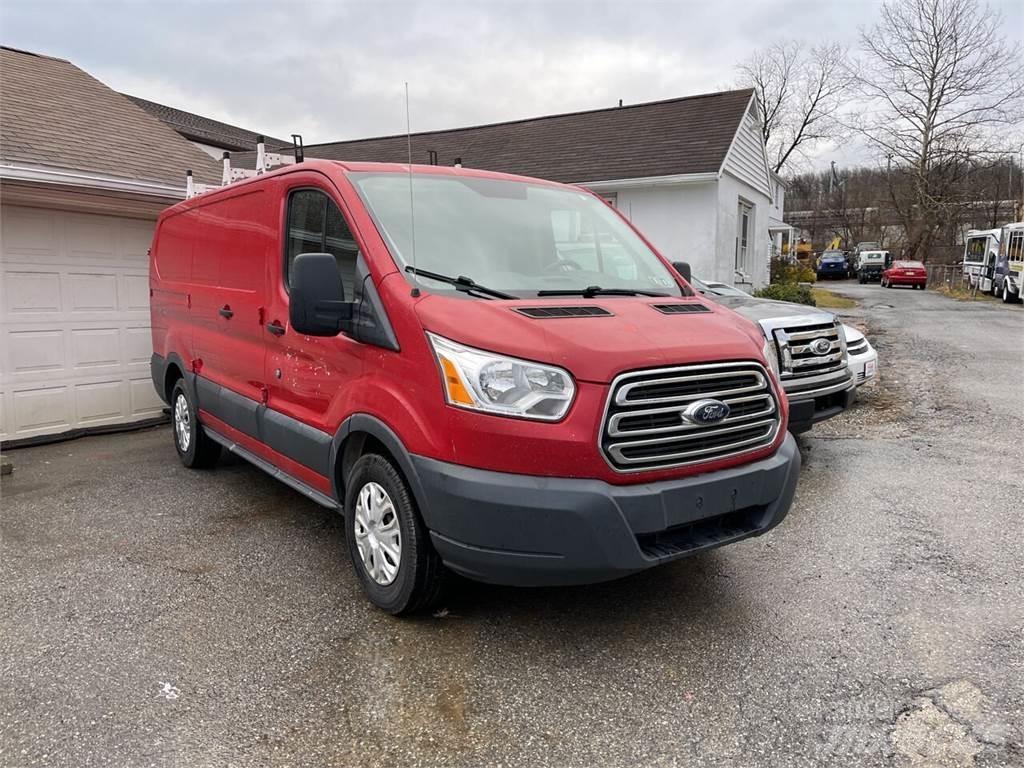 Ford Transit Samochody dostawcze ze skrzynią zamkniętą